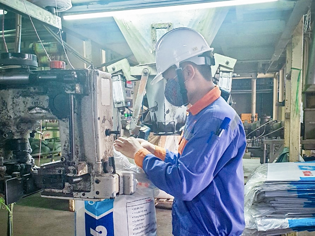 Hà Nam: Doanh nghiệp trấn an người lao động, cho công nhân nghỉ hưởng nguyên lương Hà Nam: Doanh nghiệp trấn an người lao động, cho công nhân nghỉ hưởng nguyên lương