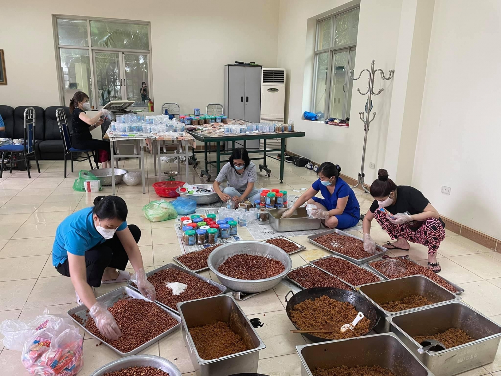 Công đoàn Dệt may chung tay hướng về miền Nam Công đoàn Dệt may chung tay hướng về miền Nam