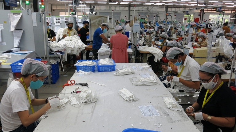 Huế: Một công nhân dương tính, xét nghiệm nhanh 2.400 người Huế: Một công nhân dương tính, xét nghiệm nhanh 2.400 người