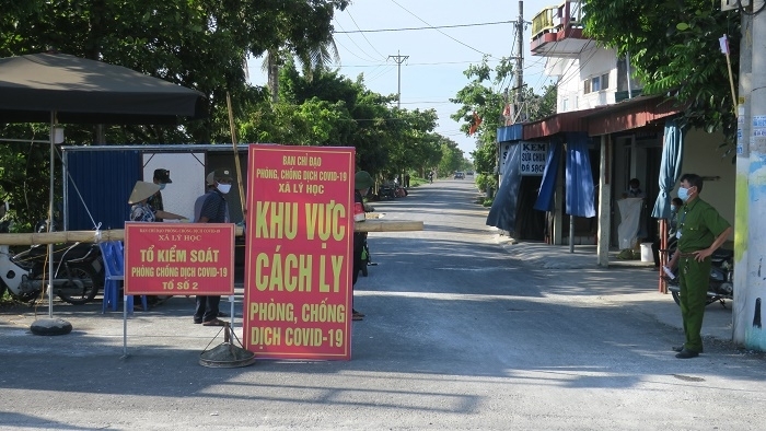 Một số địa phương nới lỏng quy định đối với người về từ vùng xanh Hà Nội Một số địa phương nới lỏng quy định đối với người về từ vùng xanh Hà Nội