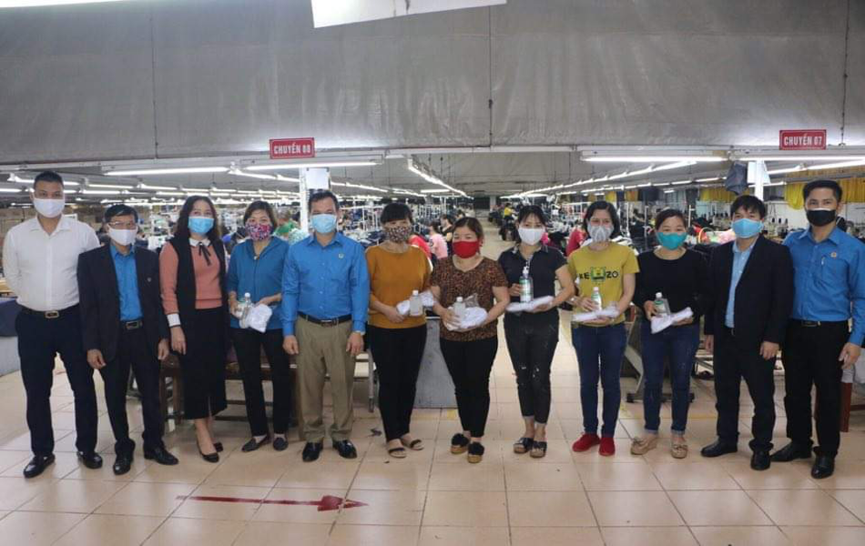 Công đoàn ngành Công Thương Hoà Bình chống dịch hiệu quả để bảo đảm đời sống NLĐ