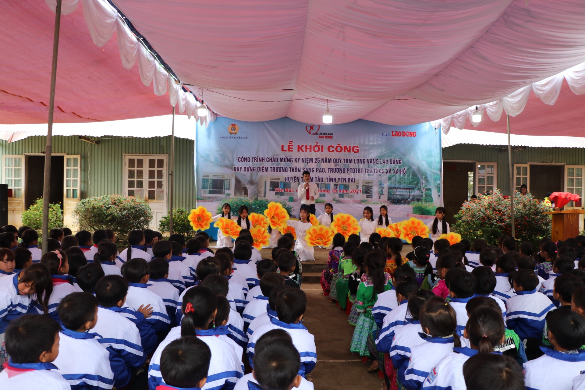 LĐLĐ tỉnh Yên Bái tổ chức lễ khởi công xây trường LĐLĐ tỉnh Yên Bái tổ chức lễ khởi công xây trường