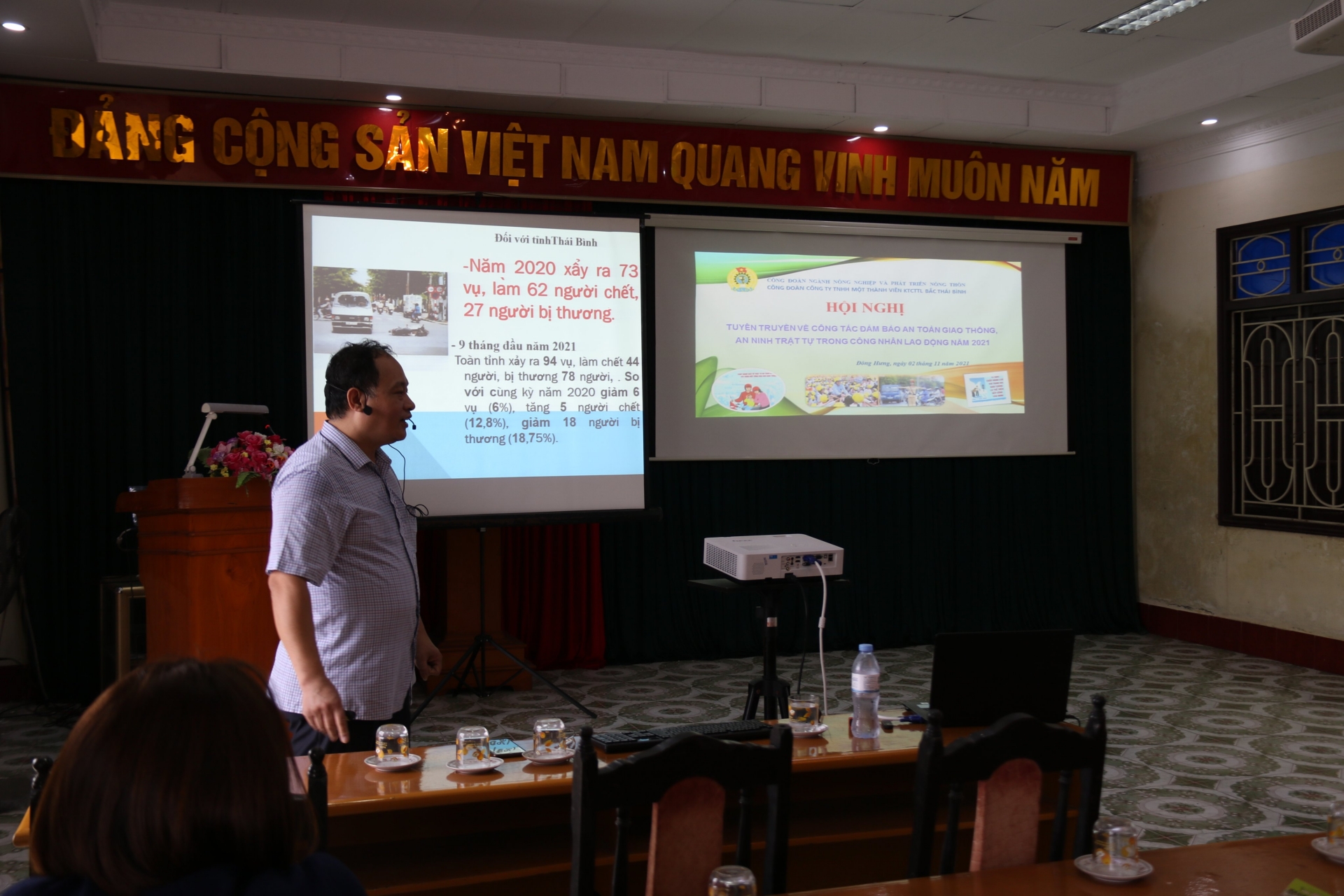 Công đoàn ngành NN&PTNT Thái Bình tổ chức truyền thông ATGT cho đoàn viên Công đoàn ngành NN&PTNT Thái Bình tổ chức truyền thông ATGT cho đoàn viên