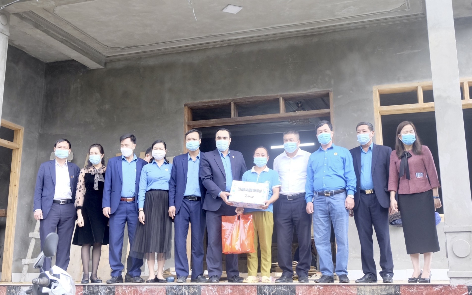 Công đoàn Công nghiệp Hoá chất Việt Nam hỗ trợ NLĐ hơn 7 tỷ đồng Công đoàn Công nghiệp Hoá chất Việt Nam hỗ trợ NLĐ hơn 7 tỷ đồng