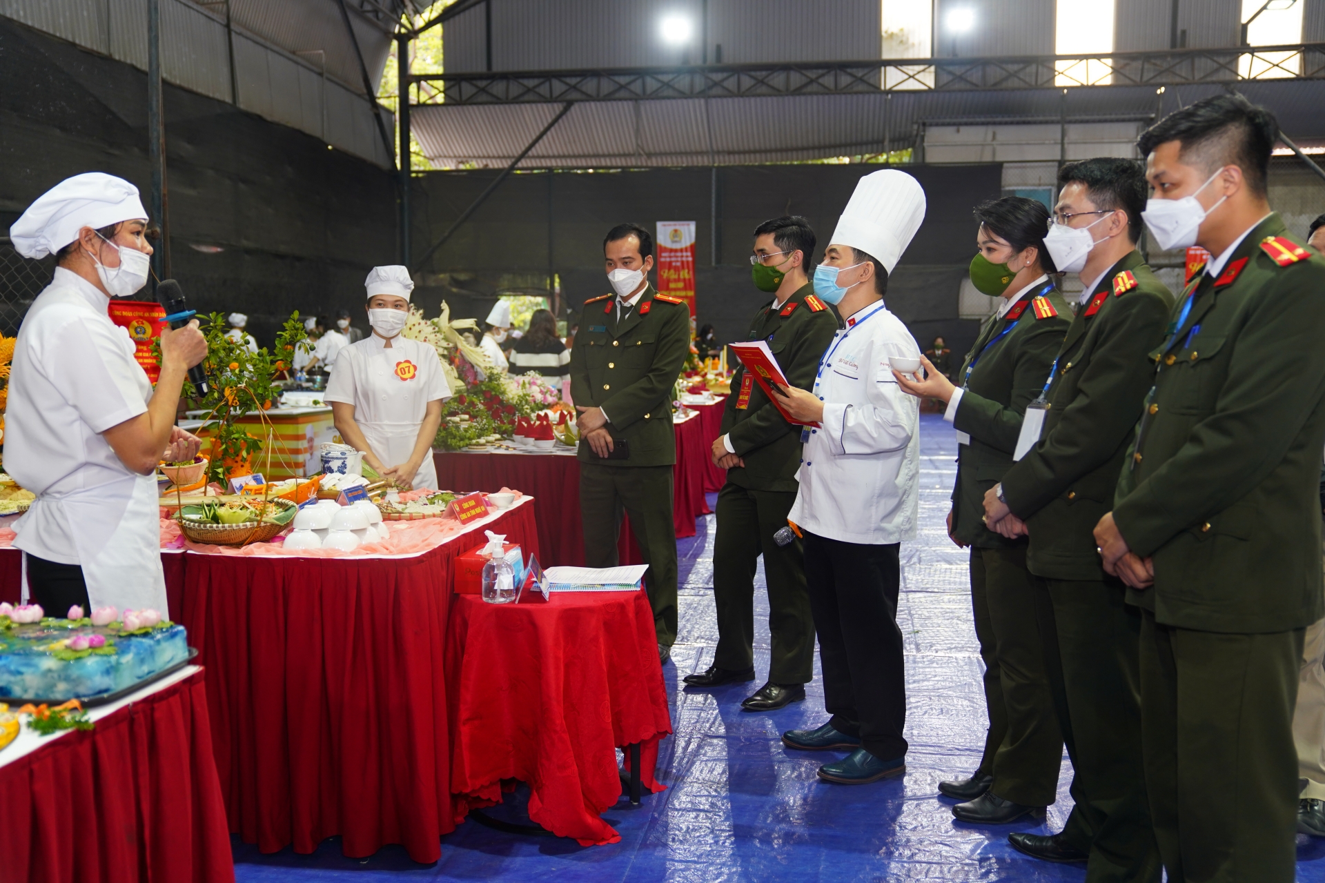 Hội thi "Đầu bếp Công an nhân dân giỏi" - hoạt động thi đua sáng tạo và thiết thực