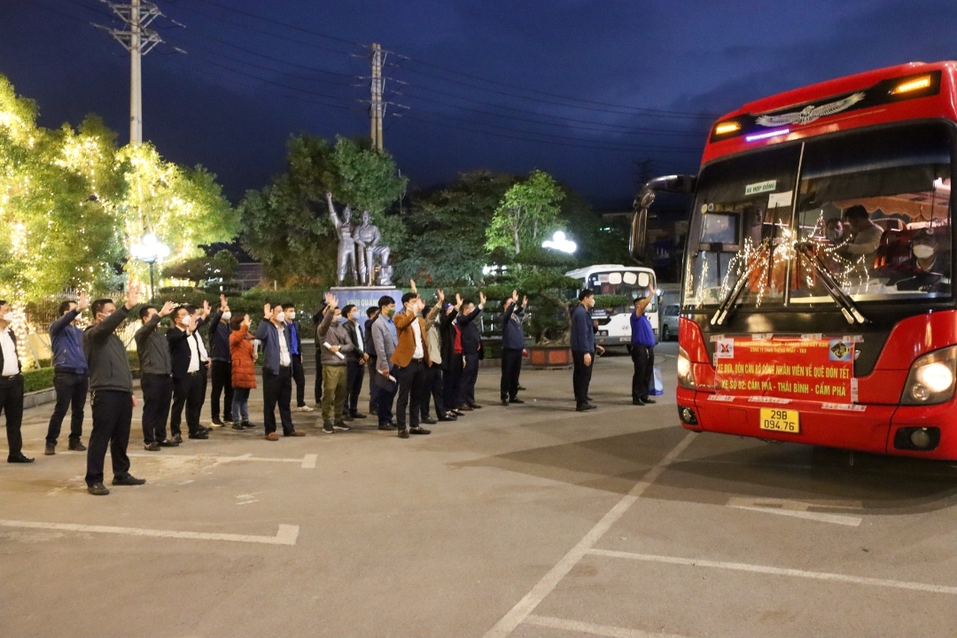 Công ty Than Thống Nhất - TKV chăm lo Tết cho người lao động Công ty Than Thống Nhất - TKV chăm lo Tết cho người lao động