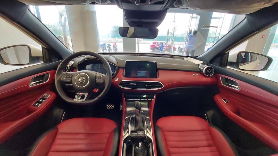 MG HS 2.0 giảm giá lên tới 150 triệu tại Việt Nam MG HS 2.0 giảm giá lên tới 150 triệu tại Việt Nam