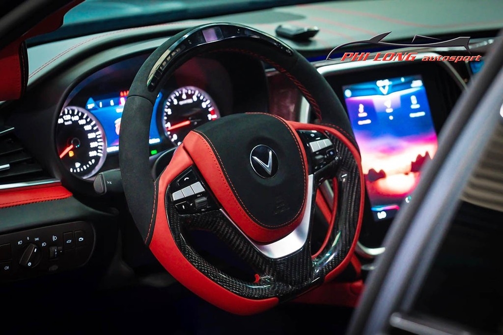 Vinfast Lux A 2.0 độ widebody lạ mắt tại Sài Gòn