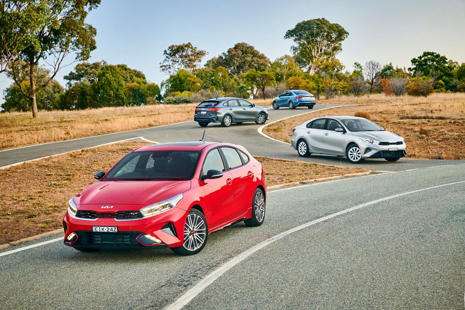 Kia Cerato 2022 ra mắt với 4 phiên bản, chờ ngày về Việt Nam Kia Cerato 2022 ra mắt với 4 phiên bản, chờ ngày về Việt Nam