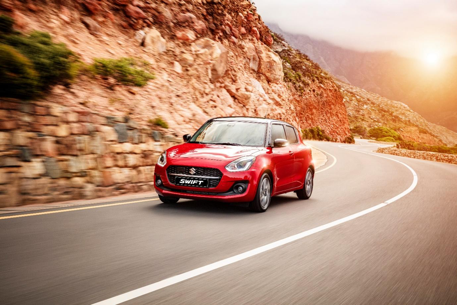 Suzuki New Swift 2021 ra mắt với diện mạo mới lạ