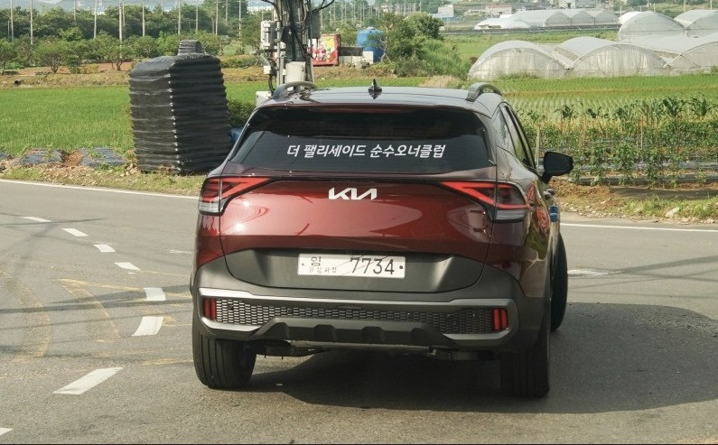 Kia Sportage 2022 lộ diện với màu sơn ngoại thất cực độc, Honda CR-V coi chừng