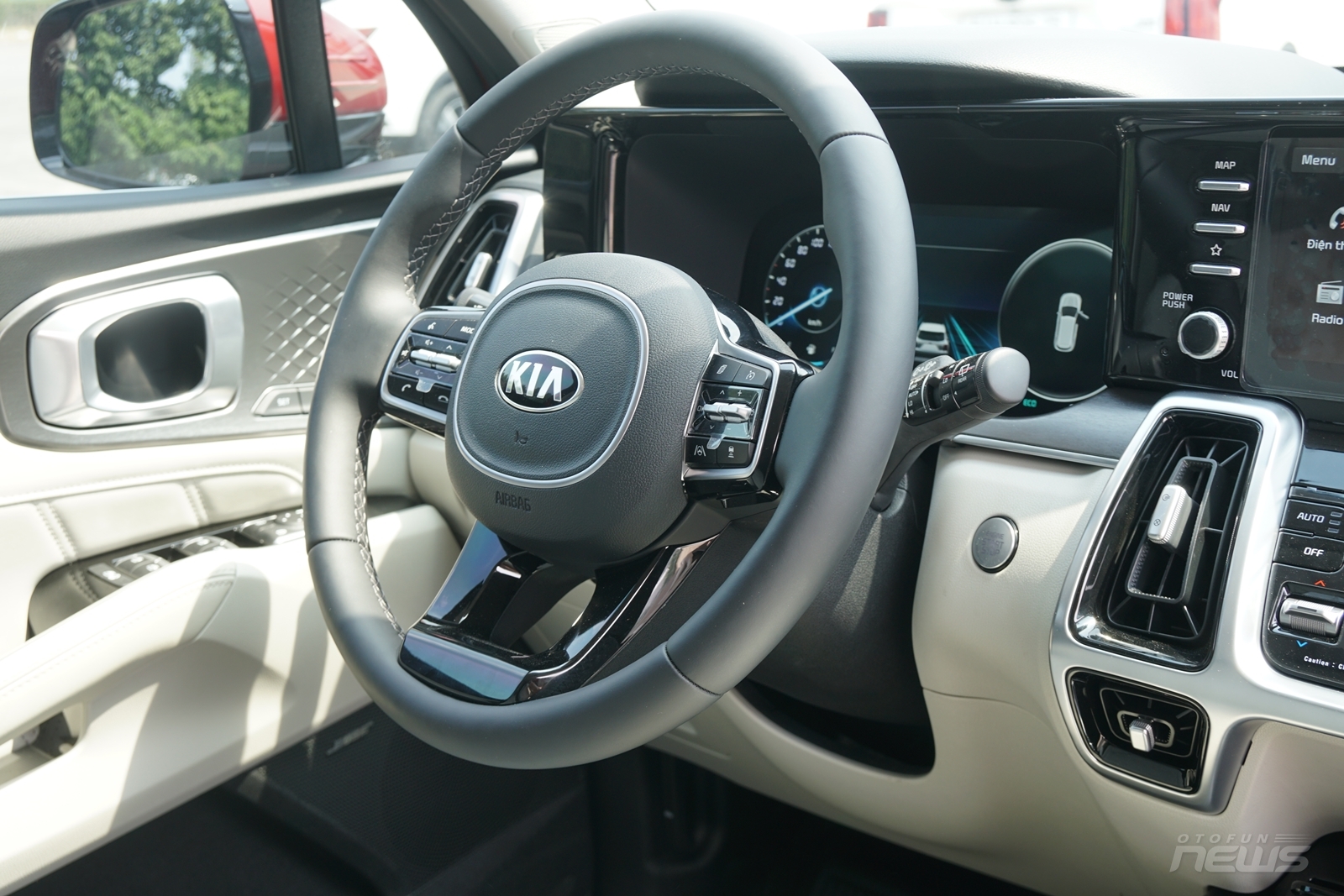 Đánh giá chi tiết Kia Sorento 2021