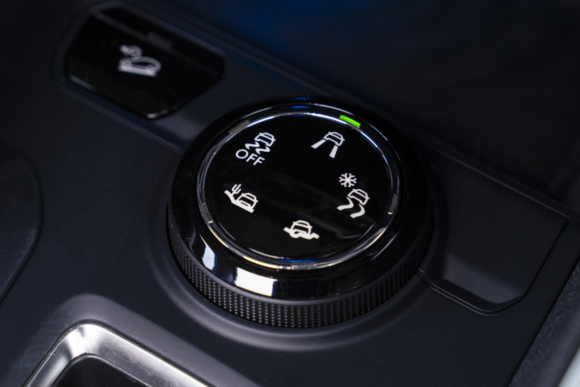 Cận cảnh Peugeot 3008 2021 vừa được ra mắt, giá chỉ từ 1,009 tỷ đồng