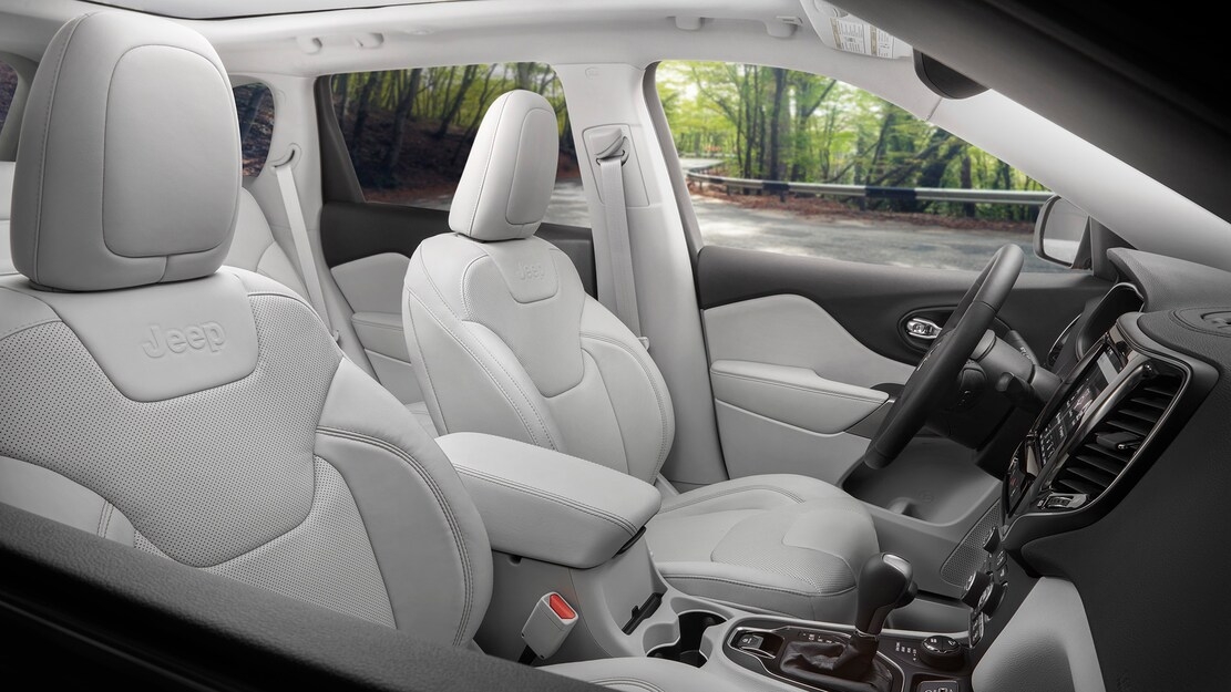 Jeep Cherokee 2021 sắp bán tại mắt Việt Nam có dưới 2 tỷ đồng Jeep Cherokee 2021 sắp bán tại mắt Việt Nam có dưới 2 tỷ đồng