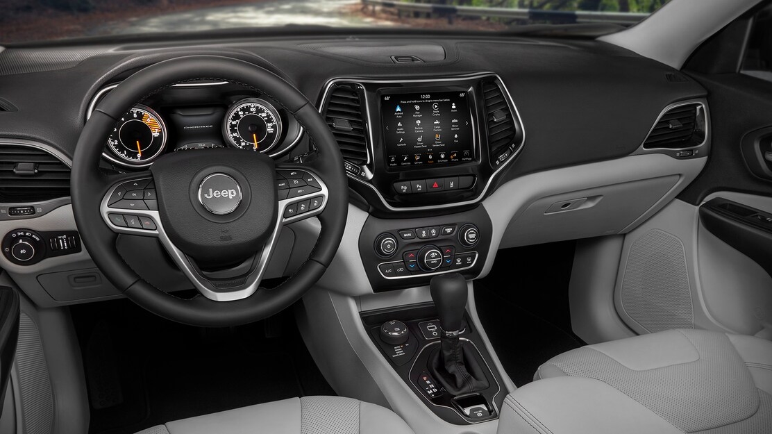 Jeep Cherokee 2021 sắp bán tại mắt Việt Nam có dưới 2 tỷ đồng Jeep Cherokee 2021 sắp bán tại mắt Việt Nam có dưới 2 tỷ đồng