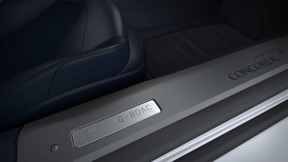 'Hàng hiếm' Aston Martin DBS Superleggera Concorde Edition có mặt Campuchia