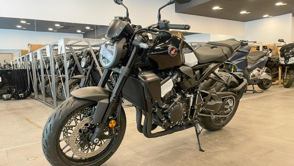 Honda CB1000R Black Edition nhập Ý đặt chân đến Việt Nam