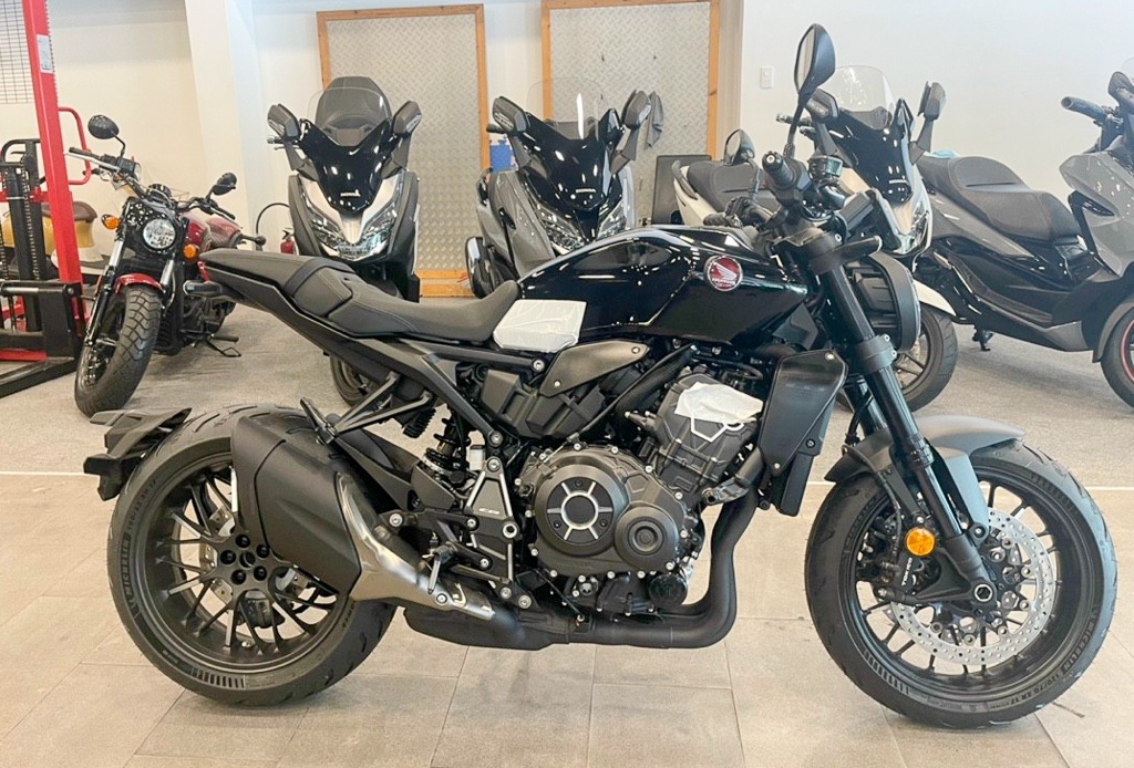 Honda CB1000R Black Edition nhập Ý đặt chân đến Việt Nam