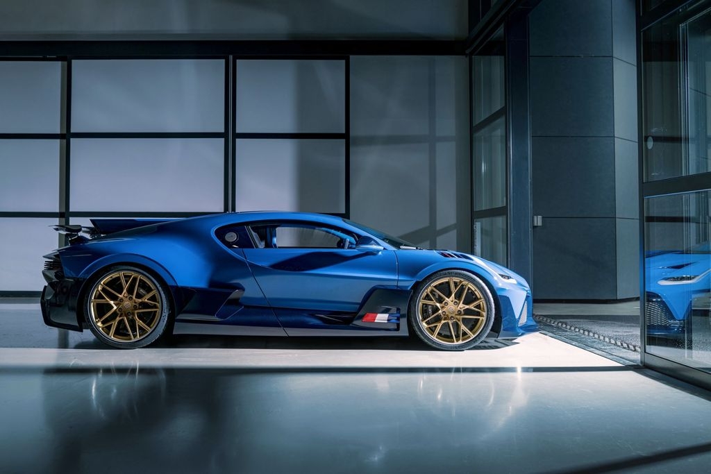Siêu xe 'triệu đô' Bugatti Divo cuối cùng được giao đến tay khách hàng Siêu xe 'triệu đô' Bugatti Divo cuối cùng được giao đến tay khách hàng