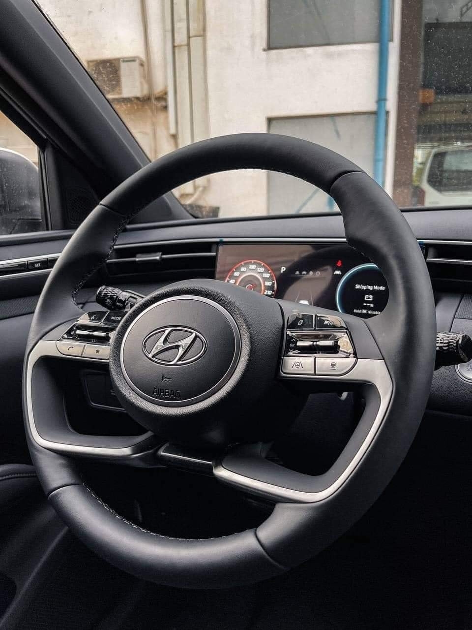 Cận cảnh Hyundai Tucson thế hệ mới tại Campuchia, giá 1,173 tỷ đồng Cận cảnh Hyundai Tucson thế hệ mới tại Campuchia, giá 1,173 tỷ đồng