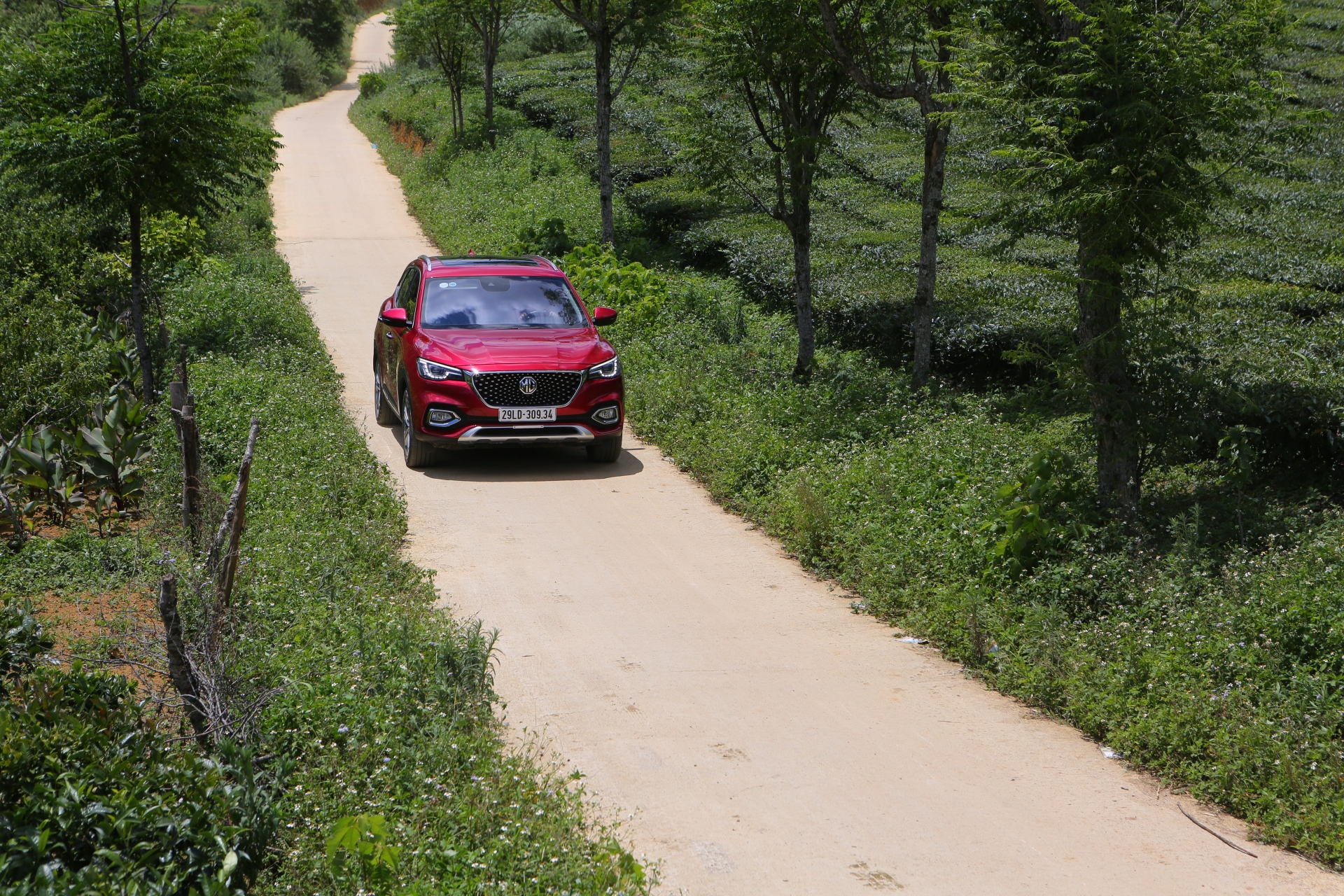 Trải nghiệm cung đường quốc dân Hà Nội - Mộc Châu trên MG HS 2.0T Trophy