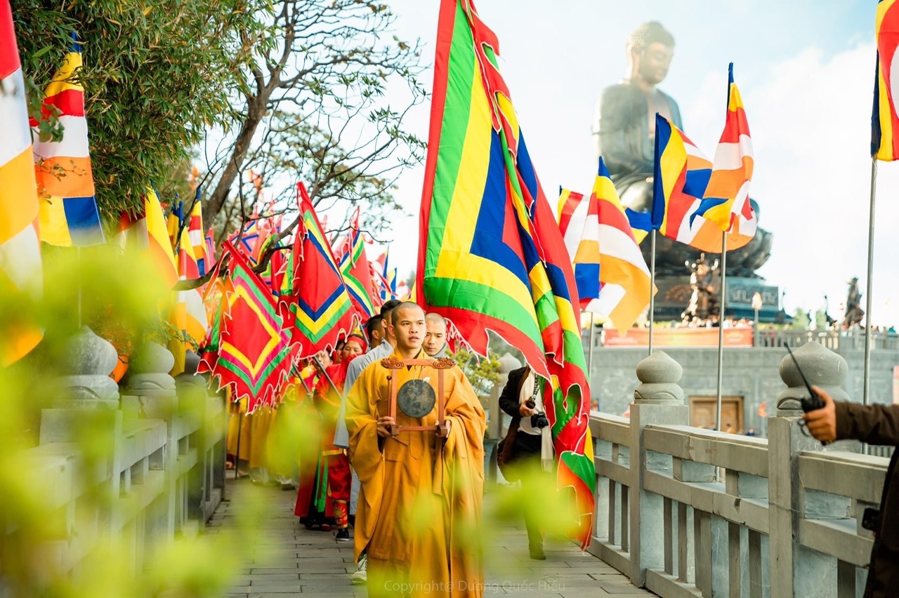 Quần thể tâm linh Fansipan và những giá trị văn hoá bền vững Quần thể tâm linh Fansipan và những giá trị văn hoá bền vững
