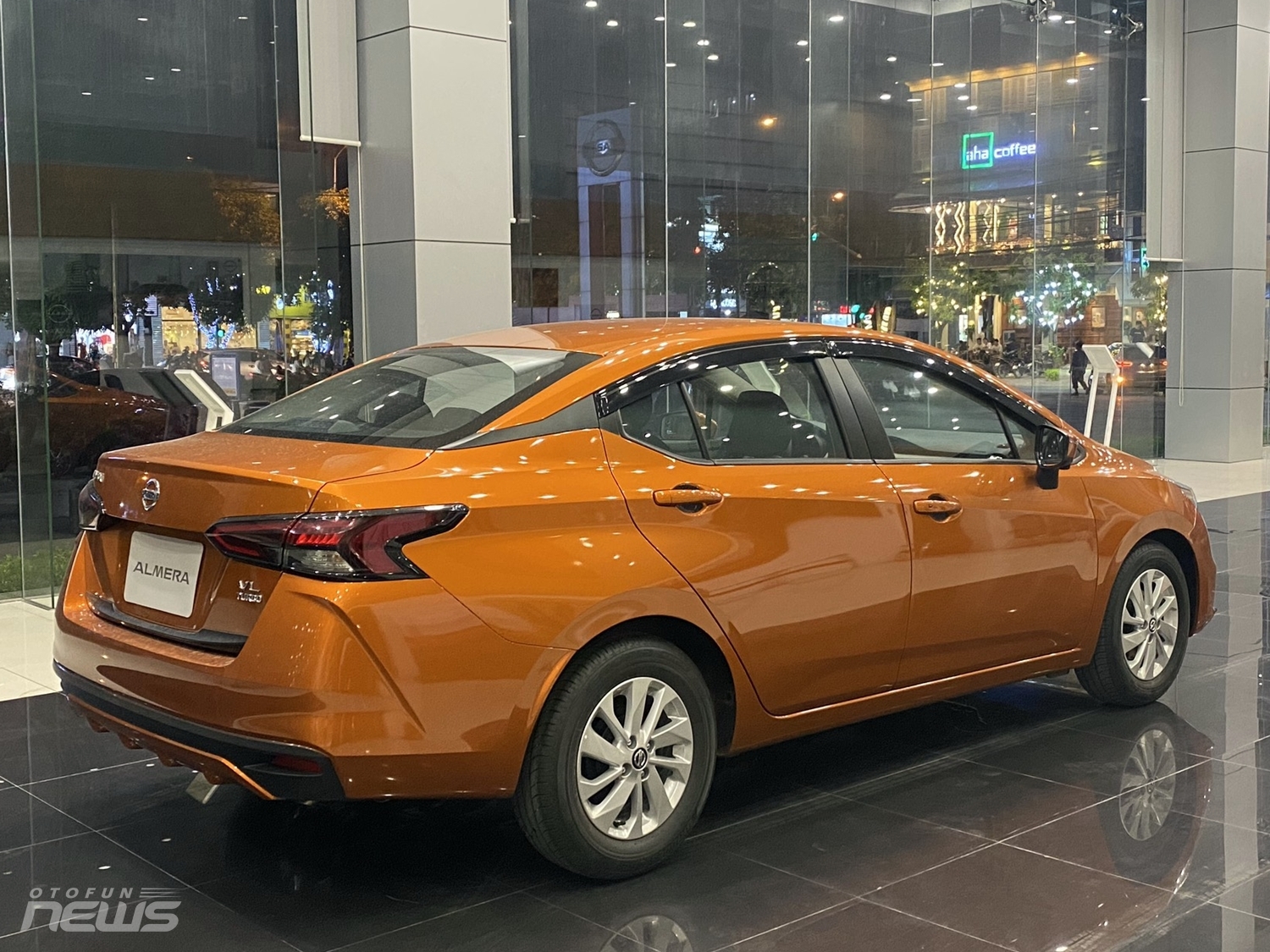 Hình thực tế Nissan Almera tại đại lý Hình thực tế Nissan Almera tại đại lý