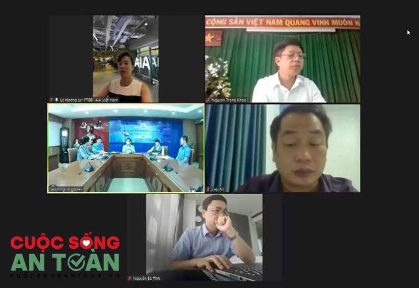 Tọa đàm trực tuyến “Bảo vệ Blouse trắng nơi tuyến đầu”