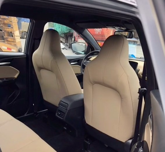 VinFast VF e34 lộ ảnh nội thất thực tế