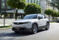 Chiêm ngưỡng MX-30 - mẫu xe điện đầu tiên Mazda sản xuất