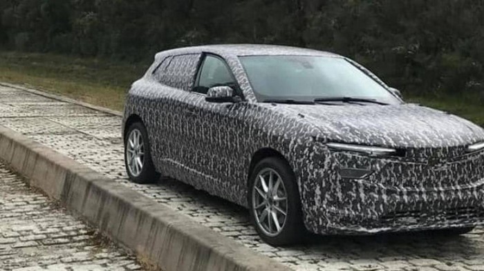 Hình ảnh VinFast VF e35 chạy thử nghiệm tại châu Âu Hình ảnh VinFast VF e35 chạy thử nghiệm tại châu Âu