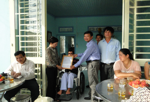 Phía sau nghịch cảnh là yêu thương