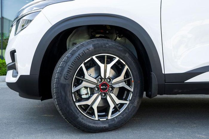 Kia Seltos 2021 bản nâng cấp vừa ra mắt Việt Nam có giá từ 615 triệu đông