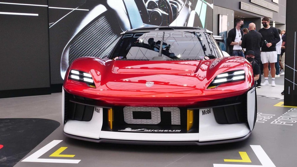 Porsche Mission R trình làng xe đua chạy điện, công suất 1.000 mã lực