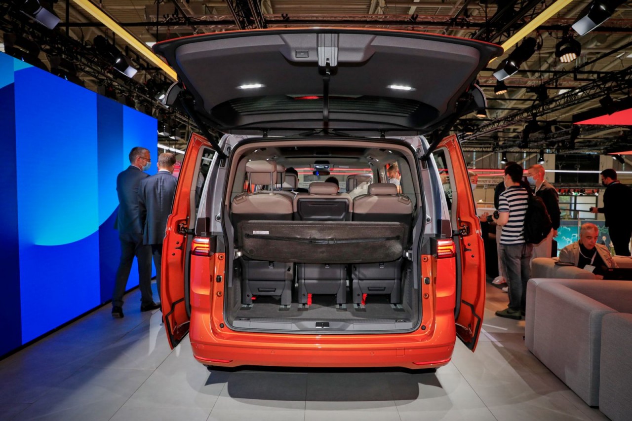 Volkwagen T7 Multivan ra mắt tại triển lãm ôtô Munich 2021