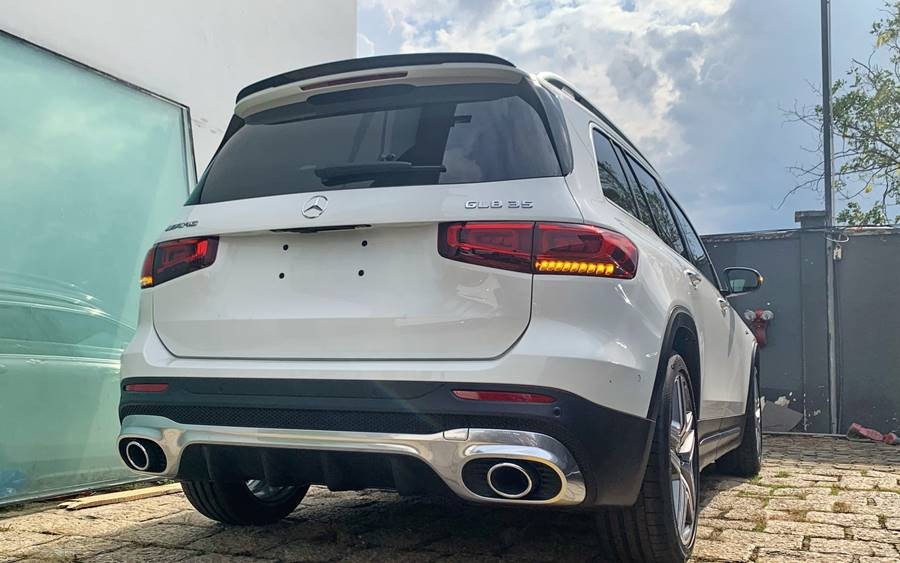 Cận cảnh Mercedes-AMG GLB 35 4Matic giá 2,69 tỷ đồng vừa về Việt Nam