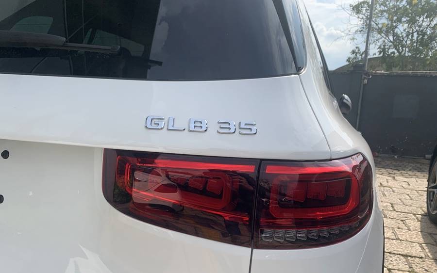 Cận cảnh Mercedes-AMG GLB 35 4Matic giá 2,69 tỷ đồng vừa về Việt Nam
