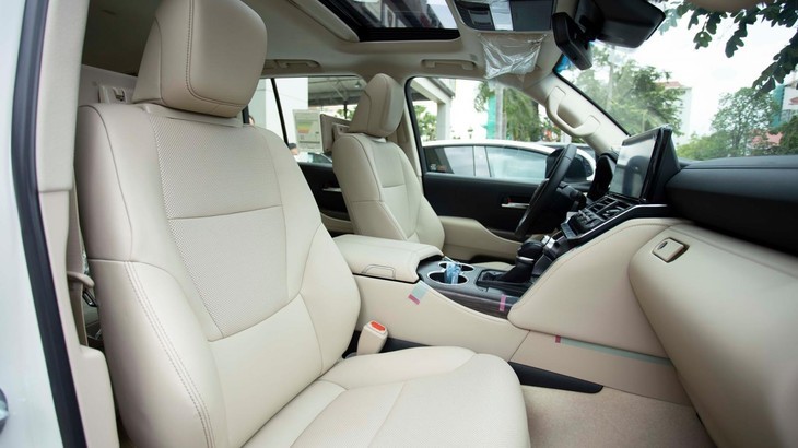 Chiêm ngưỡng Toyota Land Cruiser 2022 bản 