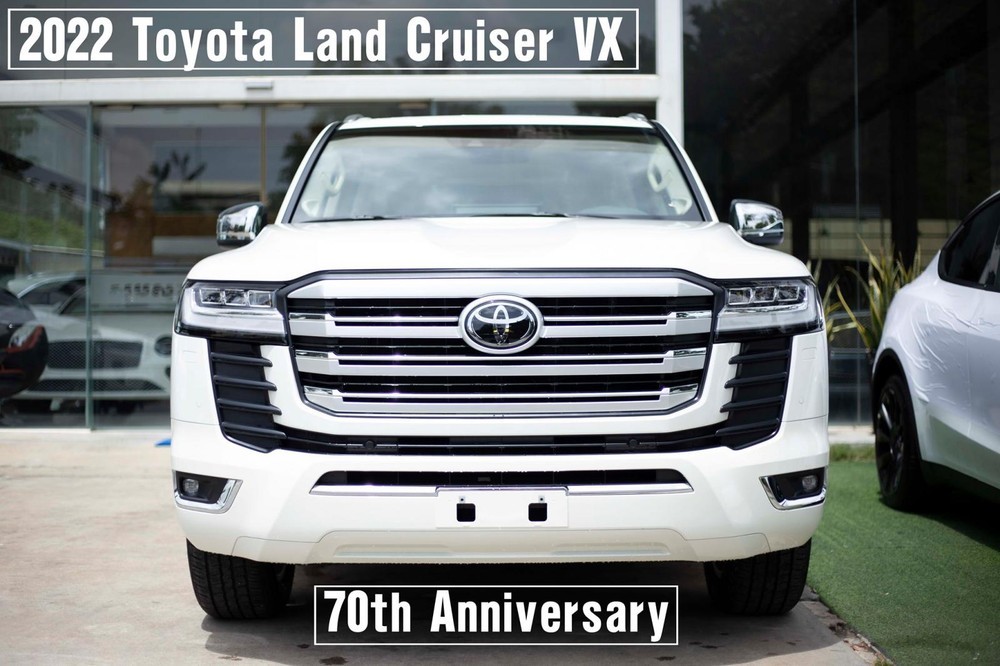 Chiêm ngưỡng Toyota Land Cruiser 2022 bản 
