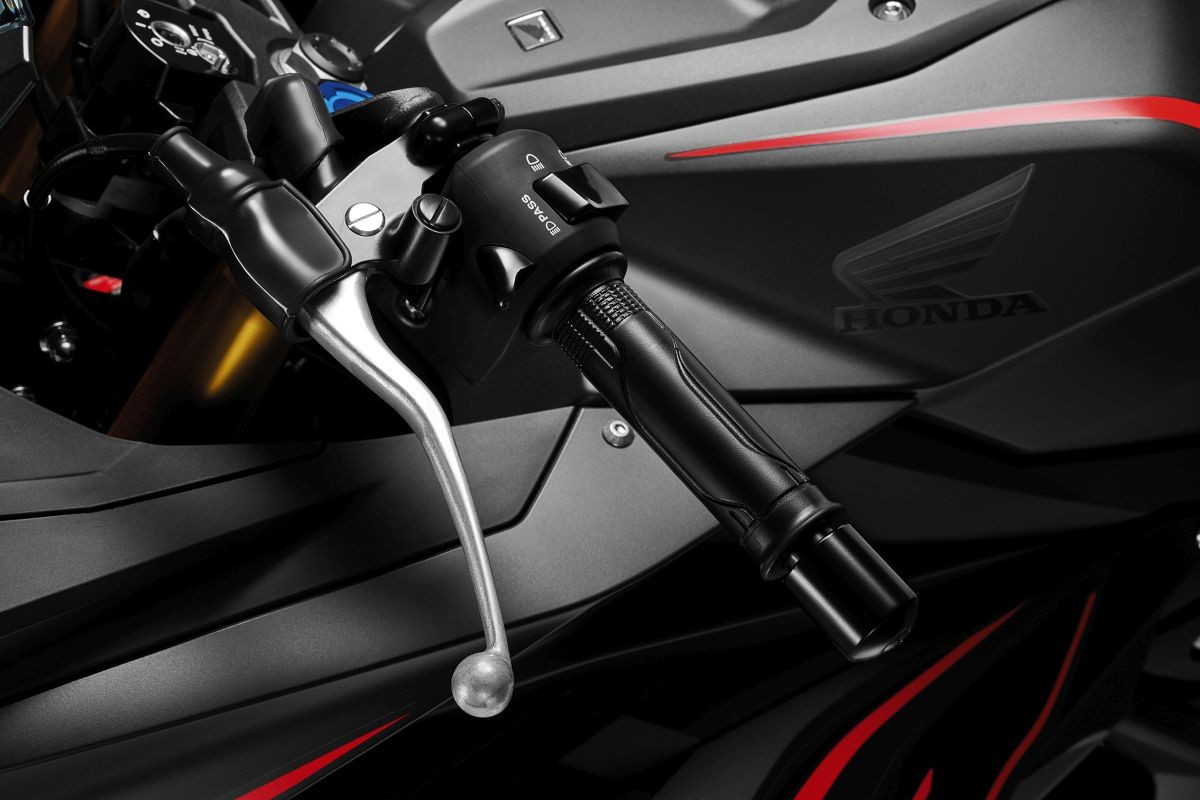 Honda CBR150R 2021 ra mắt tại Malaysia, sớm về Việt Nam Honda CBR150R 2021 ra mắt tại Malaysia, sớm về Việt Nam