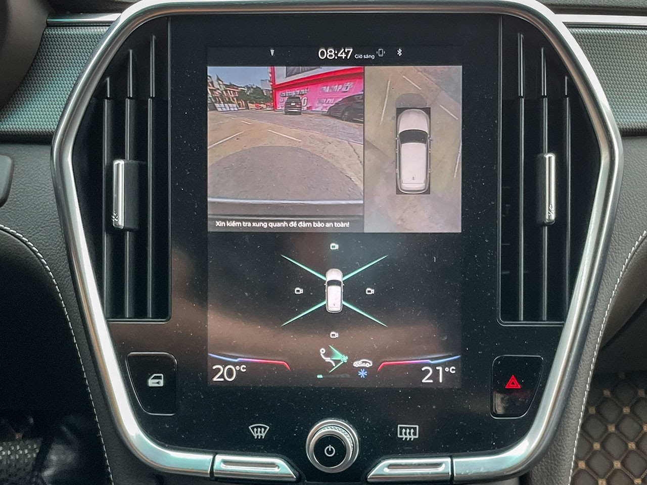 Tôi thích cảm giác lái của VinFast Lux SA2.0 Tôi thích cảm giác lái của VinFast Lux SA2.0