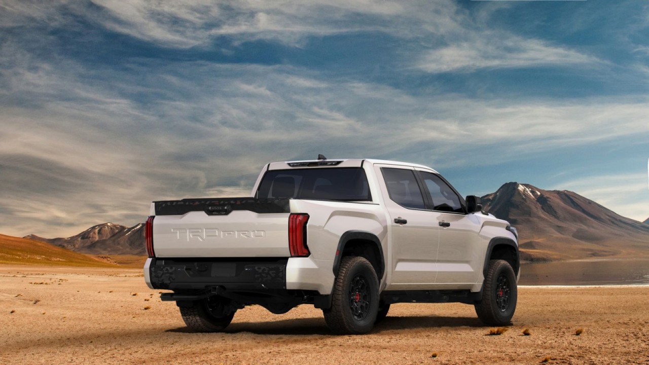 Toyota Tundra 2022 ra mắt, cạnh tranh với Ford F-150 Toyota Tundra 2022 ra mắt, cạnh tranh với Ford F-150