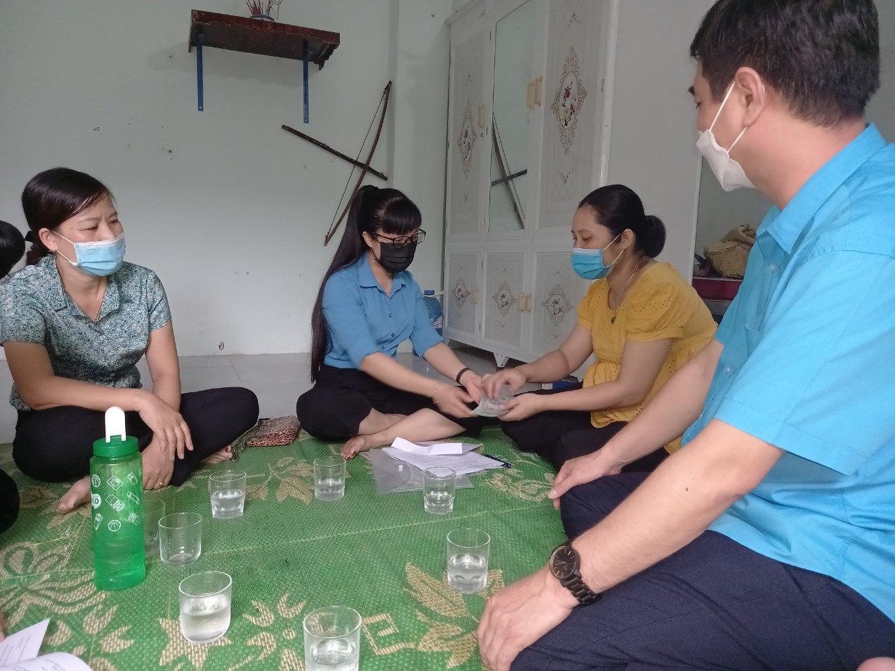 Nghĩa tình đồng chí Nghĩa tình đồng chí