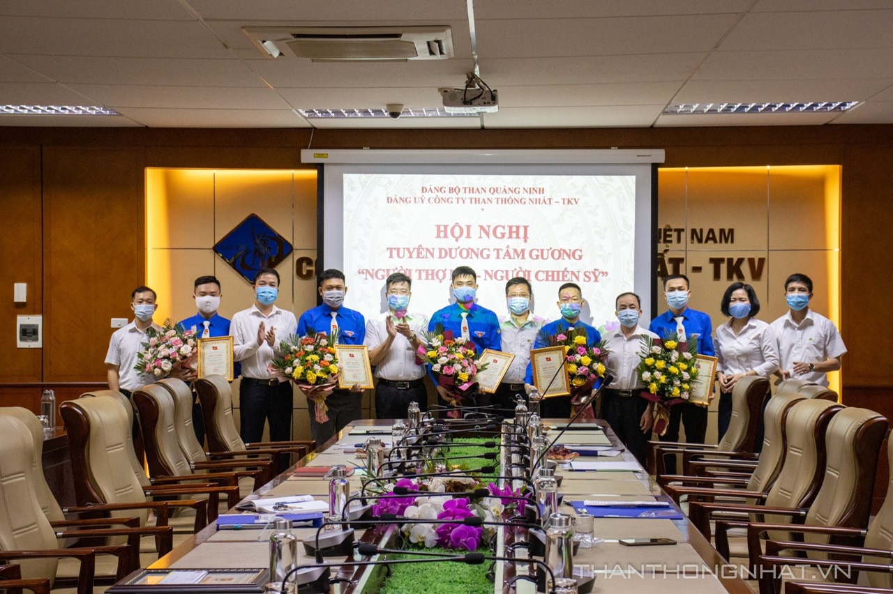 Những tấm gương sáng thợ mỏ