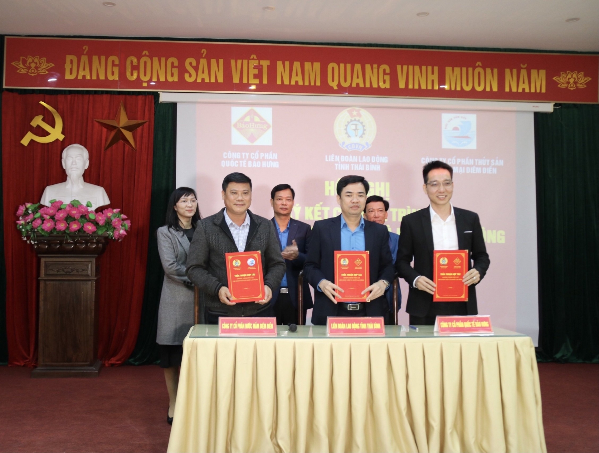 Thái Bình: Triển khai các nội dung chăm lo Tết cho đoàn viên, người lao động Thái Bình: Triển khai các nội dung chăm lo Tết cho đoàn viên, người lao động