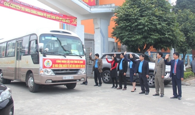 30 chuyến xe miễn phí sẵn sàng đưa công nhân về quê đón Tết 30 chuyen xe mien phi san sang dua cong nhan ve que don tet