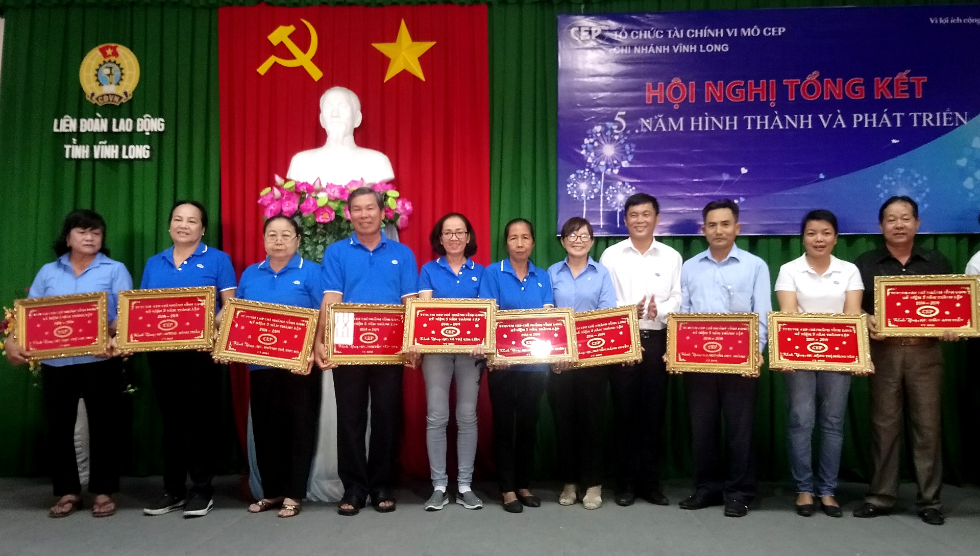 vinh long chi nhanh cep ho tro hang ngan ho doan vien cong doan cong nhan ngheo