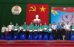 ldld quang binh tham chuc tet cac don vi doanh nghiep nhan dip ra quan dau nam moi