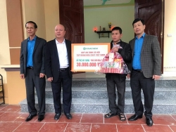 Thăm và chúc Tết cán bộ, công nhân lao động ngành Hóa chất nhân dịp năm Mới