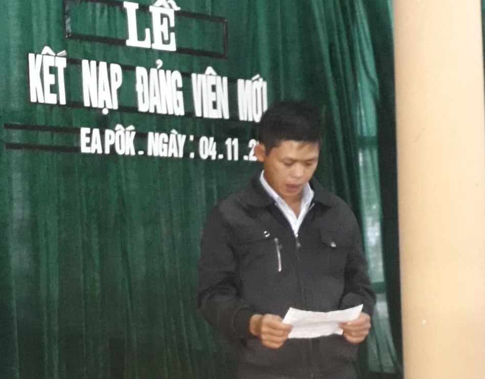 Hành trình vận động công nhân lao động là người dân tộc thiểu số vào Đảng hanh trinh van dong cong nhan lao dong la nguoi dan toc thieu so vao dang